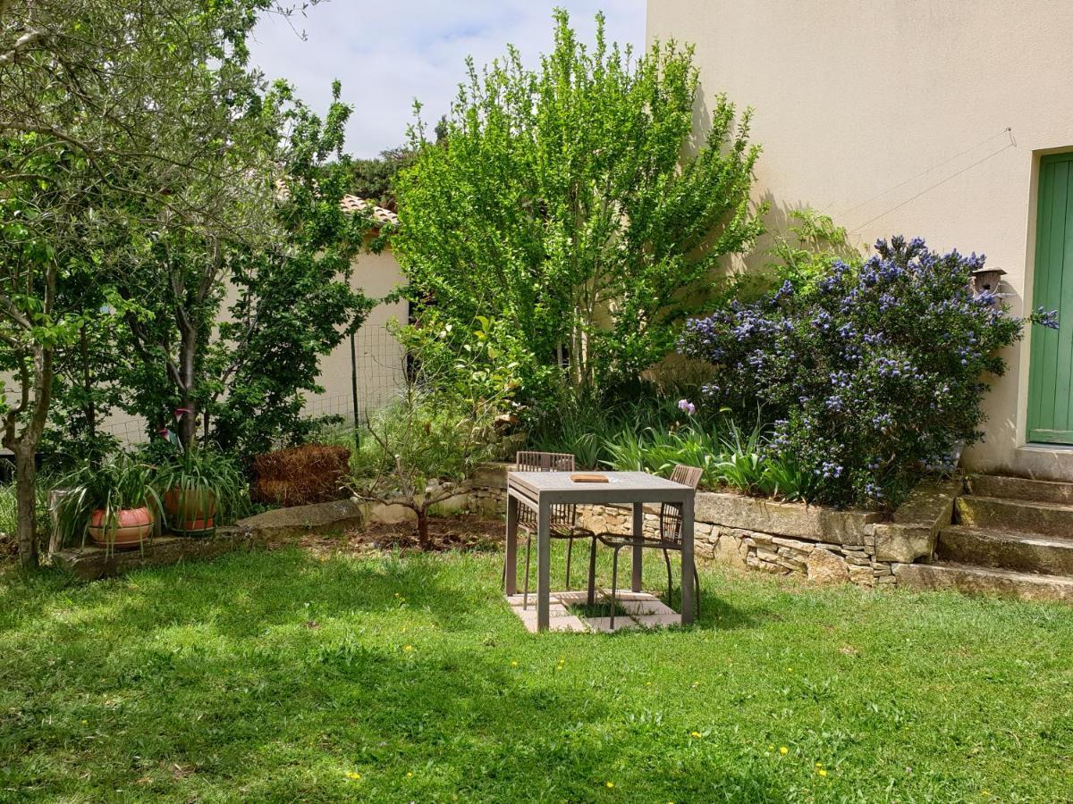Pause Couleur Lavandula Roussas Exterior photo